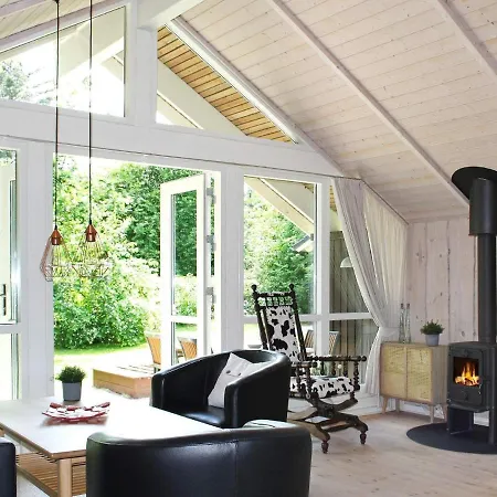 6 Person Holiday In *